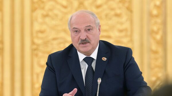 Лукашенко-об-СНГ:-наружу-выходят-старые-конфликты,-которые-нам-«подбросили»