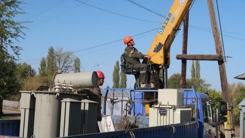 Новые-трансформаторы-устанавливают-в-Панфиловском-районе-Чуйской-области,-—-ЧуПЭС